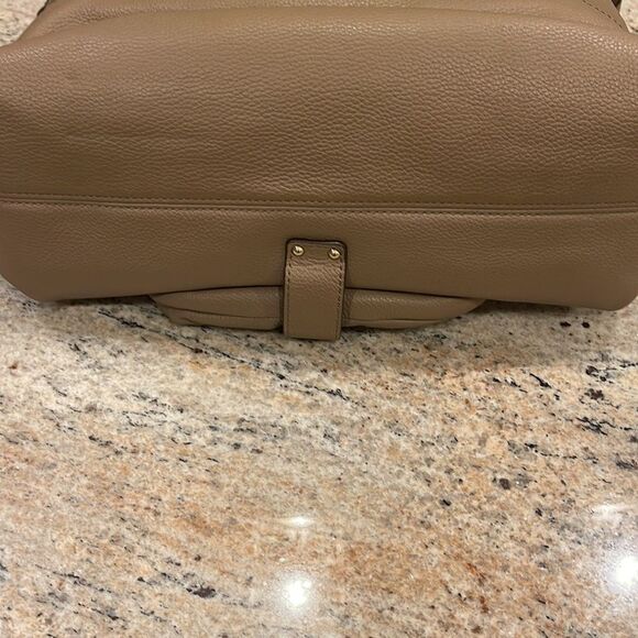 Michael Kors khaki handbag - Picture 5 of 11